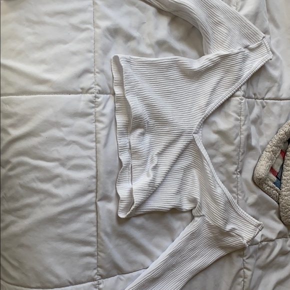 UO crop top - Picture 1 of 2